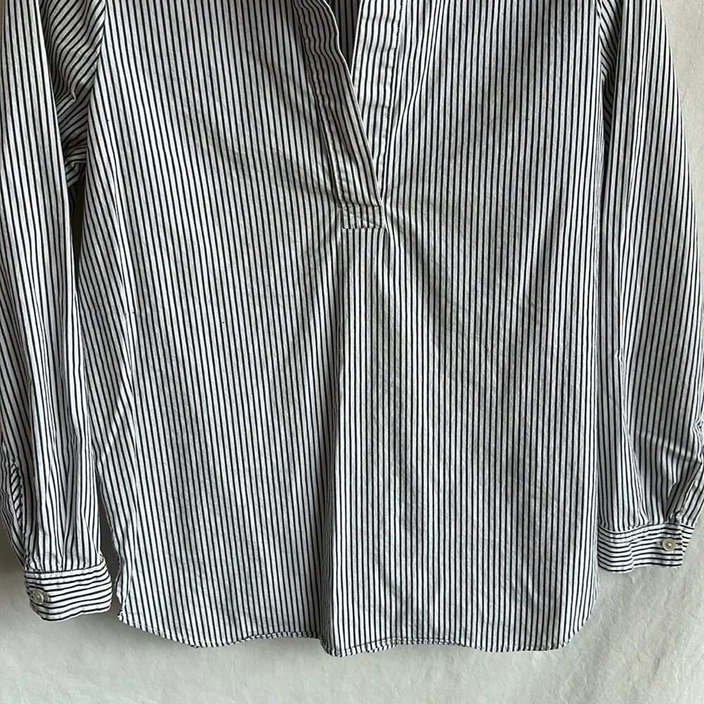J. Crew vertical striped V-neck pullover shirt, size M